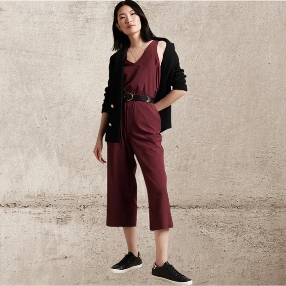 Banana Republic Active Jumpsuit in burgundy size:XS - Picture 1 of 4